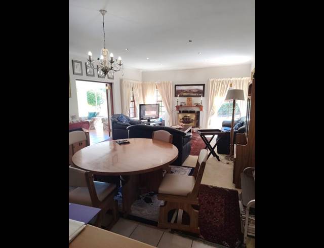 3 BEDROOM HOUSE FOR SALE IN SANDBAAI